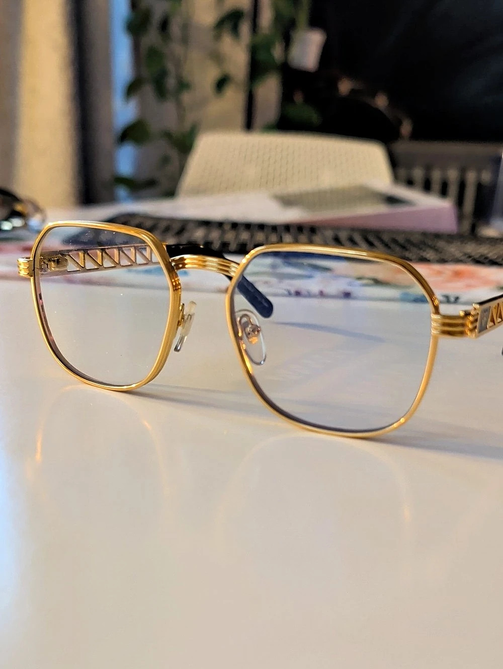 Vintage Frames General 18KT Gold Light Green Gradient Sunglasses Like New